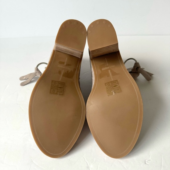 Dolce Vita Luis Grey Suede Peep Toe Block Heel Booties Size 7.5 - Picture 9 of 11